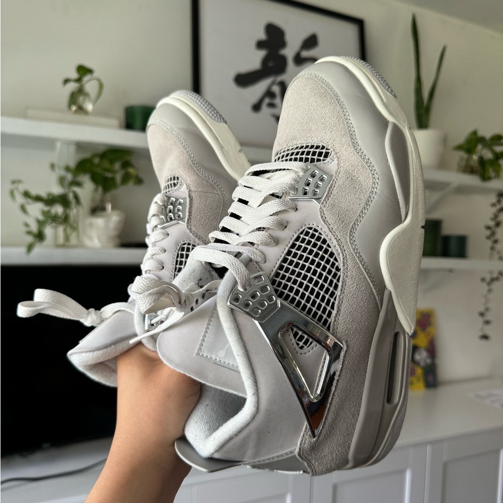 Air Jordan 4 Frozen Moments!